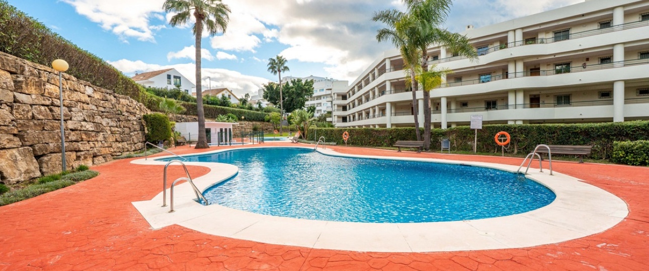 Resale - apartment - Marbella - Guadalmina Alta