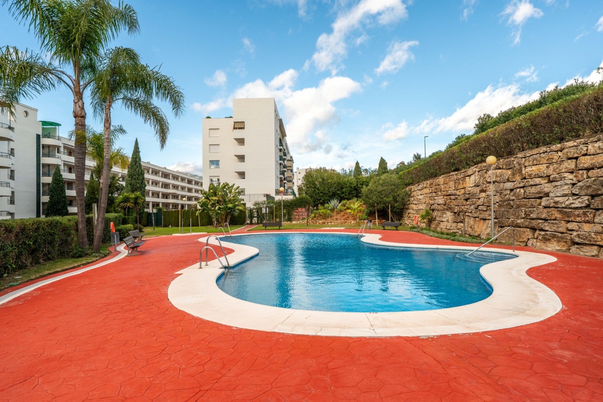 Resale - apartment - Marbella - Guadalmina Alta