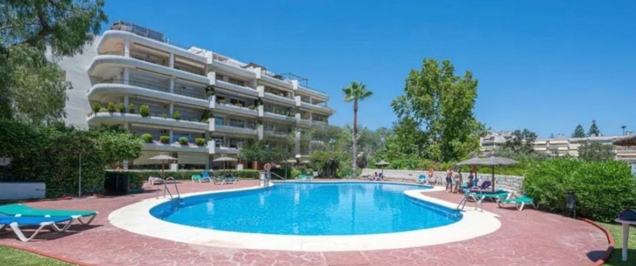 Resale - apartment - Marbella - Guadalmina Alta