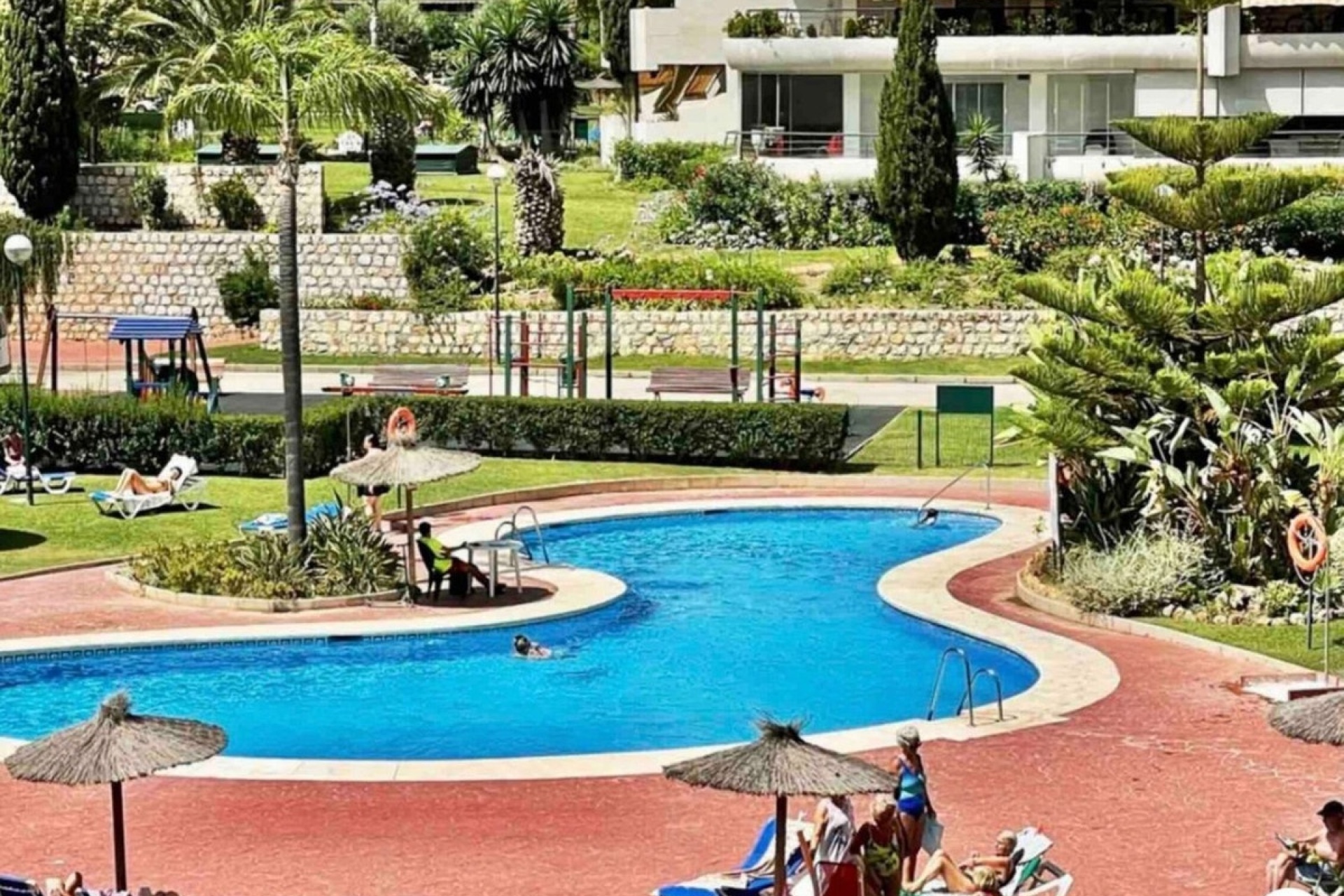 Resale - apartment - Marbella - Guadalmina Alta
