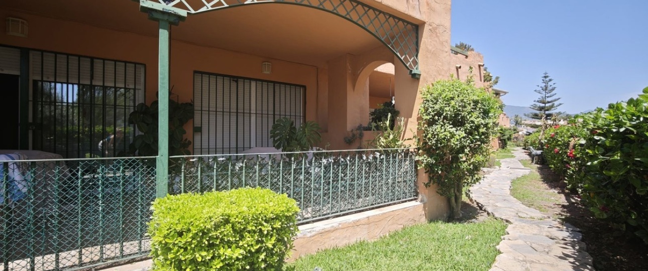 Resale - apartment - Marbella - Guadalmina Alta