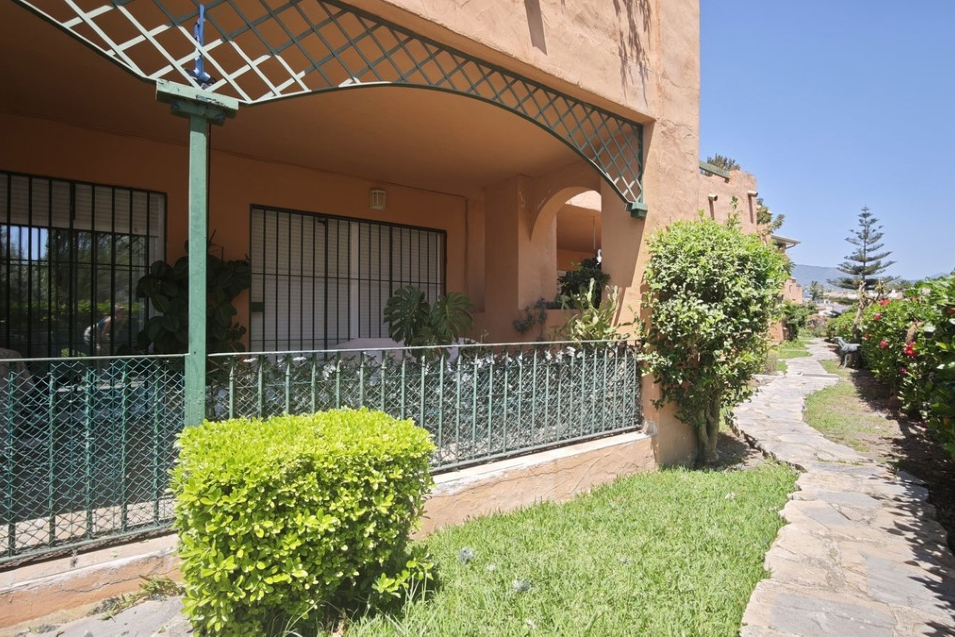 Resale - apartment - Marbella - Guadalmina Alta