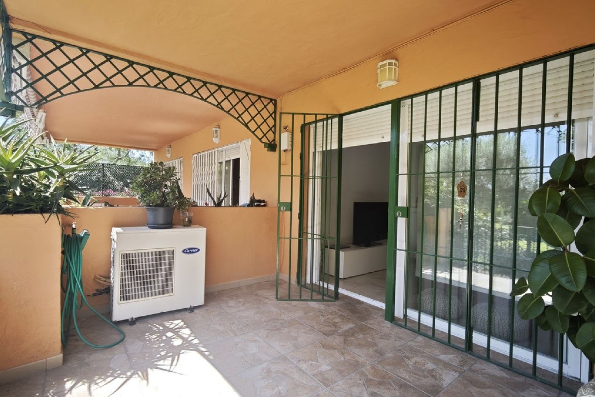 Resale - apartment - Marbella - Guadalmina Alta