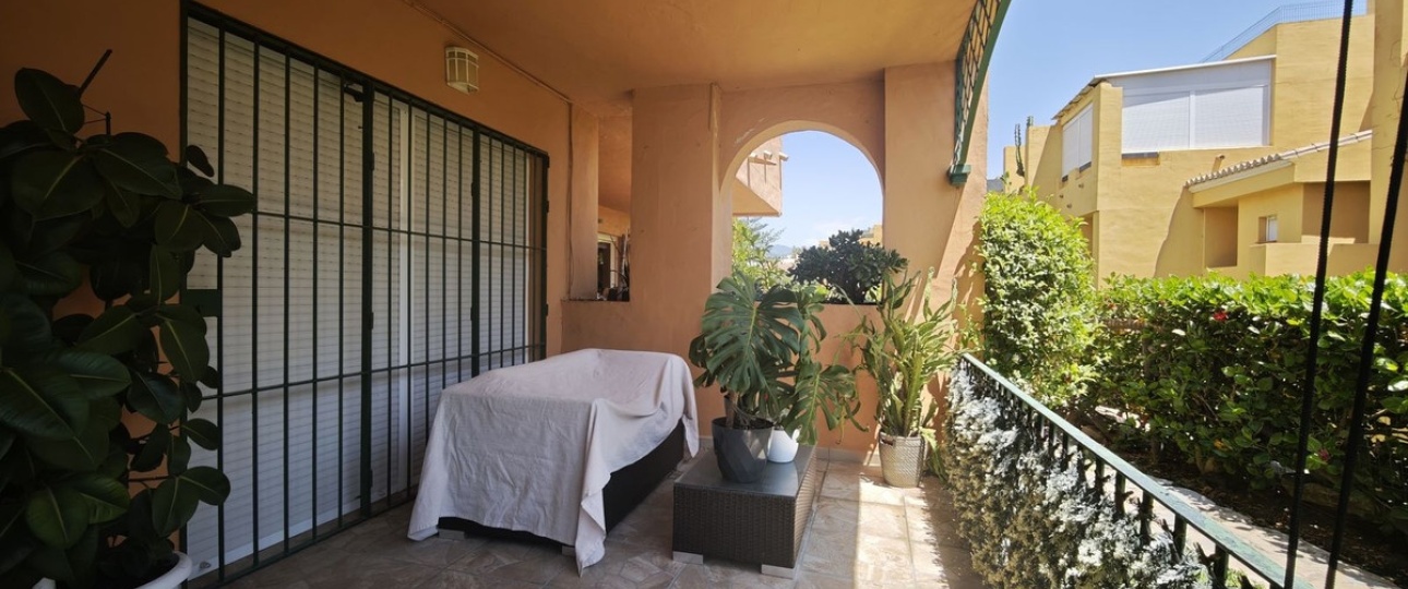 Resale - apartment - Marbella - Guadalmina Alta