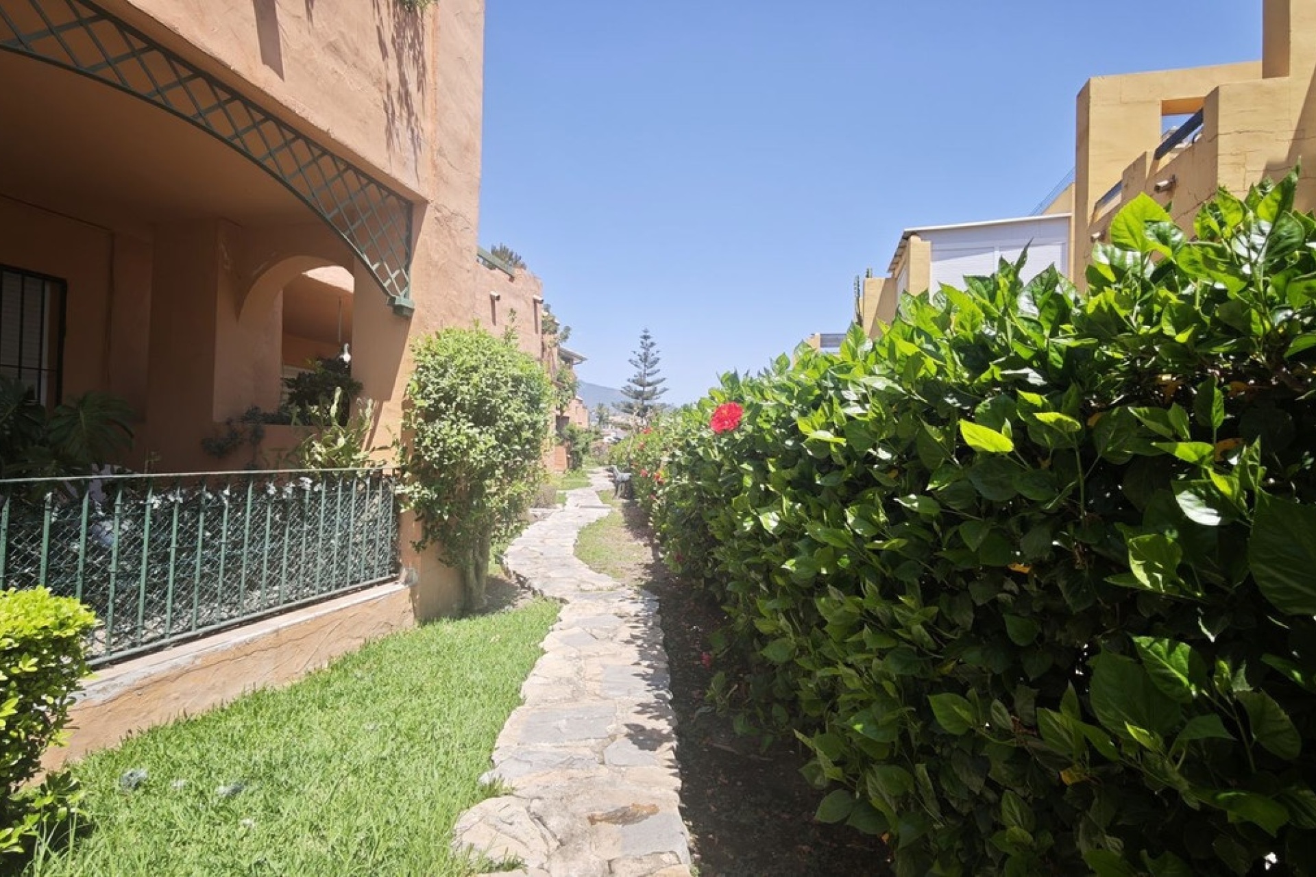 Resale - apartment - Marbella - Guadalmina Alta