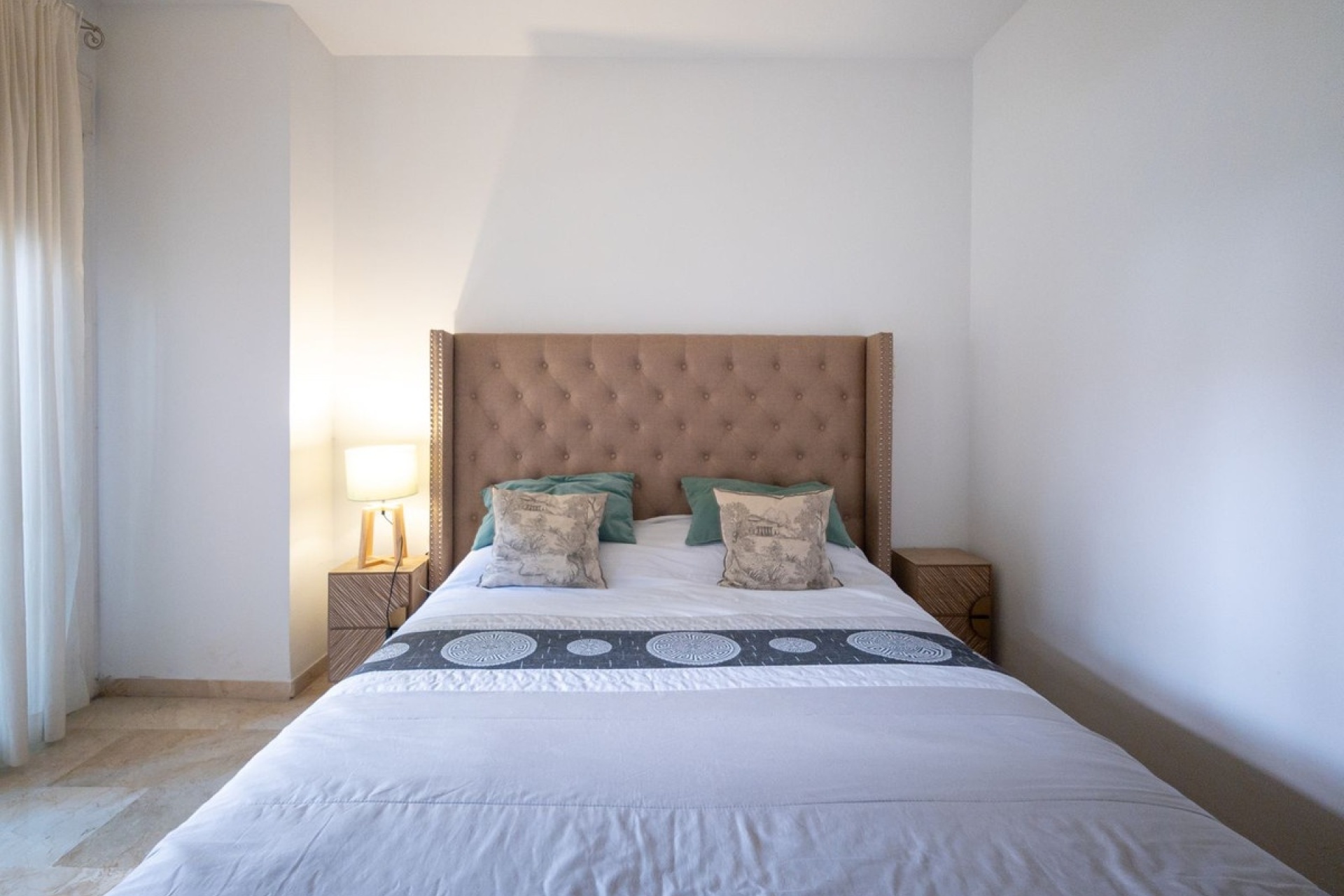 Resale - apartment - Marbella - Guadalmina Alta