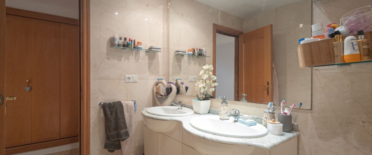 Resale - apartment - Marbella - Guadalmina Alta