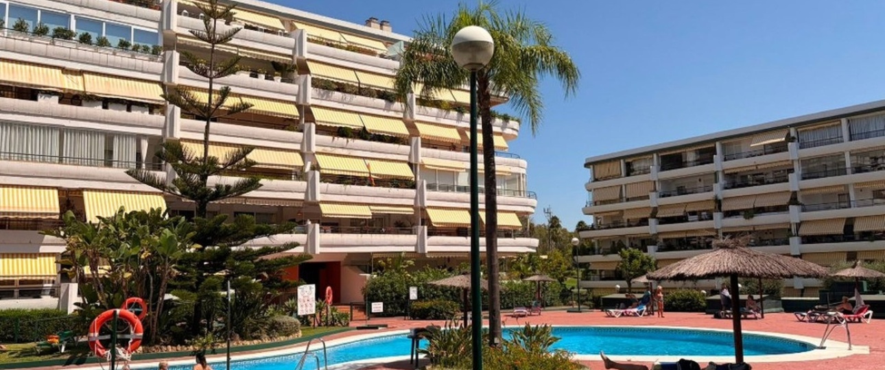 Resale - apartment - Marbella - Guadalmina Alta