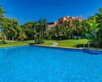 Resale - apartment - Marbella - Guadalmina Alta