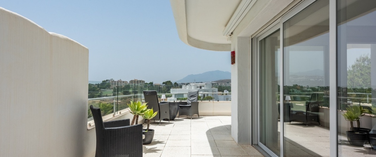 Resale - apartment - Marbella - Guadalmina Alta