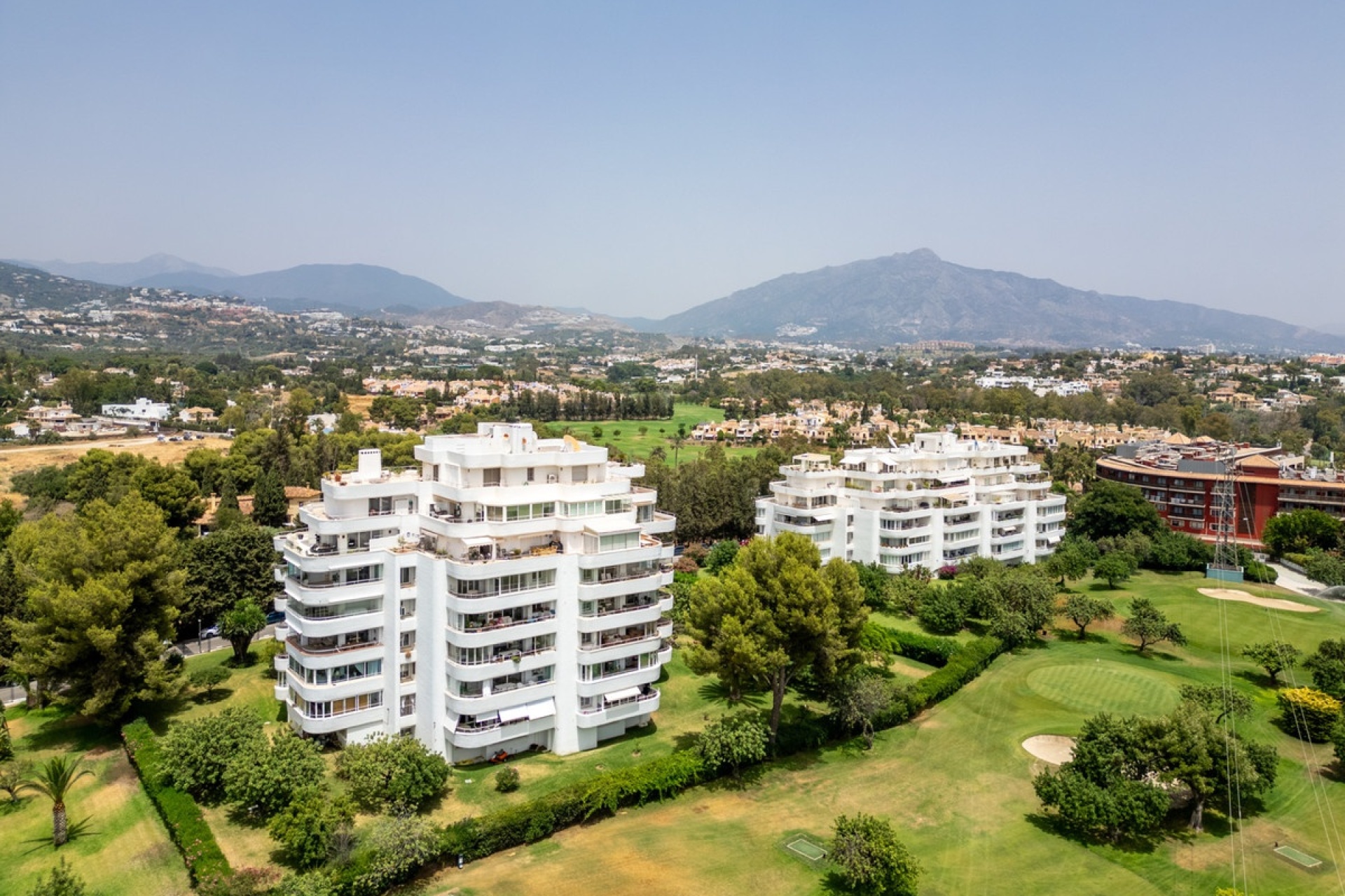 Resale - apartment - Marbella - Guadalmina Alta