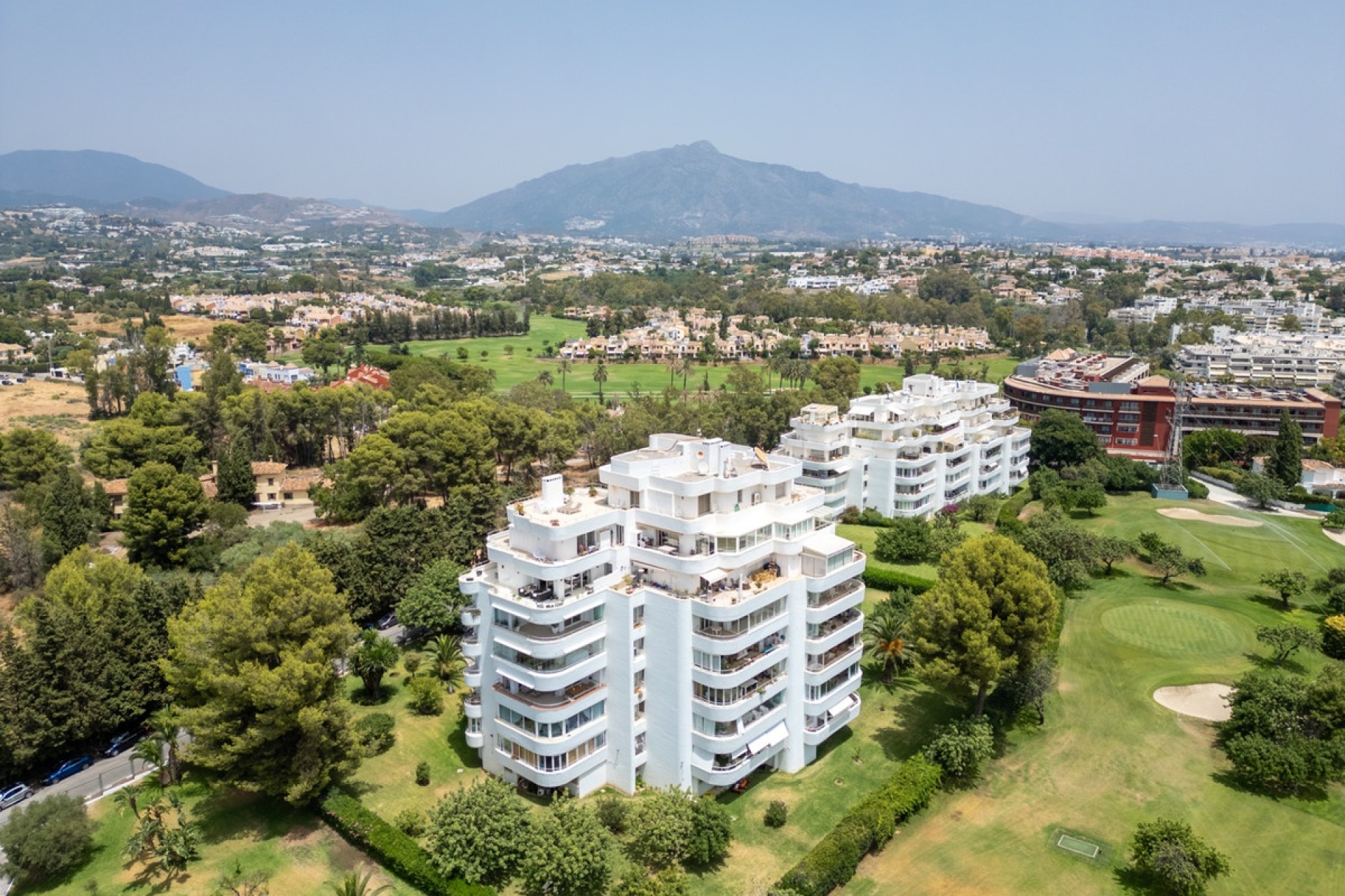 Resale - apartment - Marbella - Guadalmina Alta