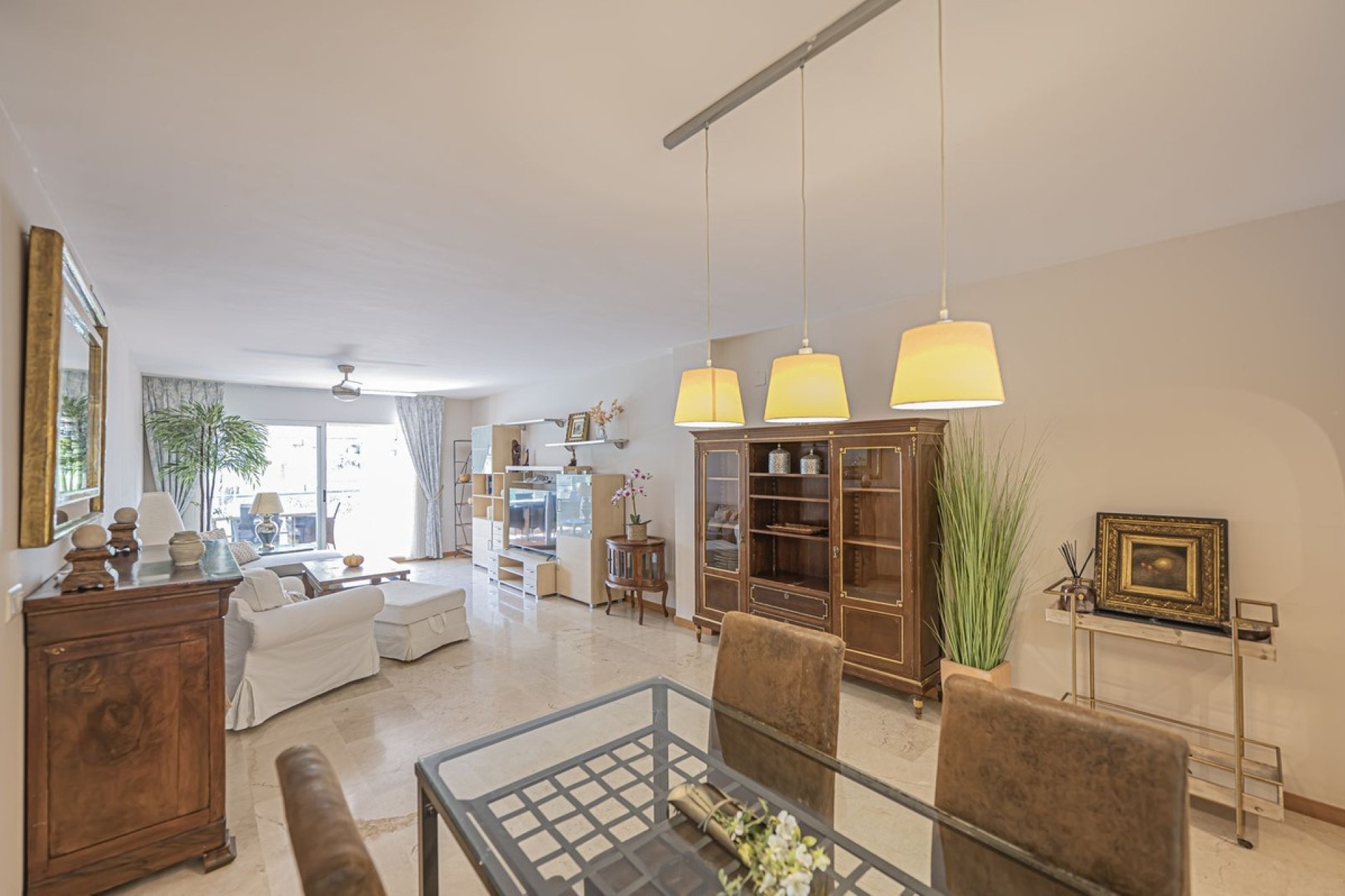Resale - apartment - Marbella - Guadalmina Alta