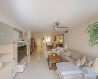 Resale - apartment - Marbella - Guadalmina Alta