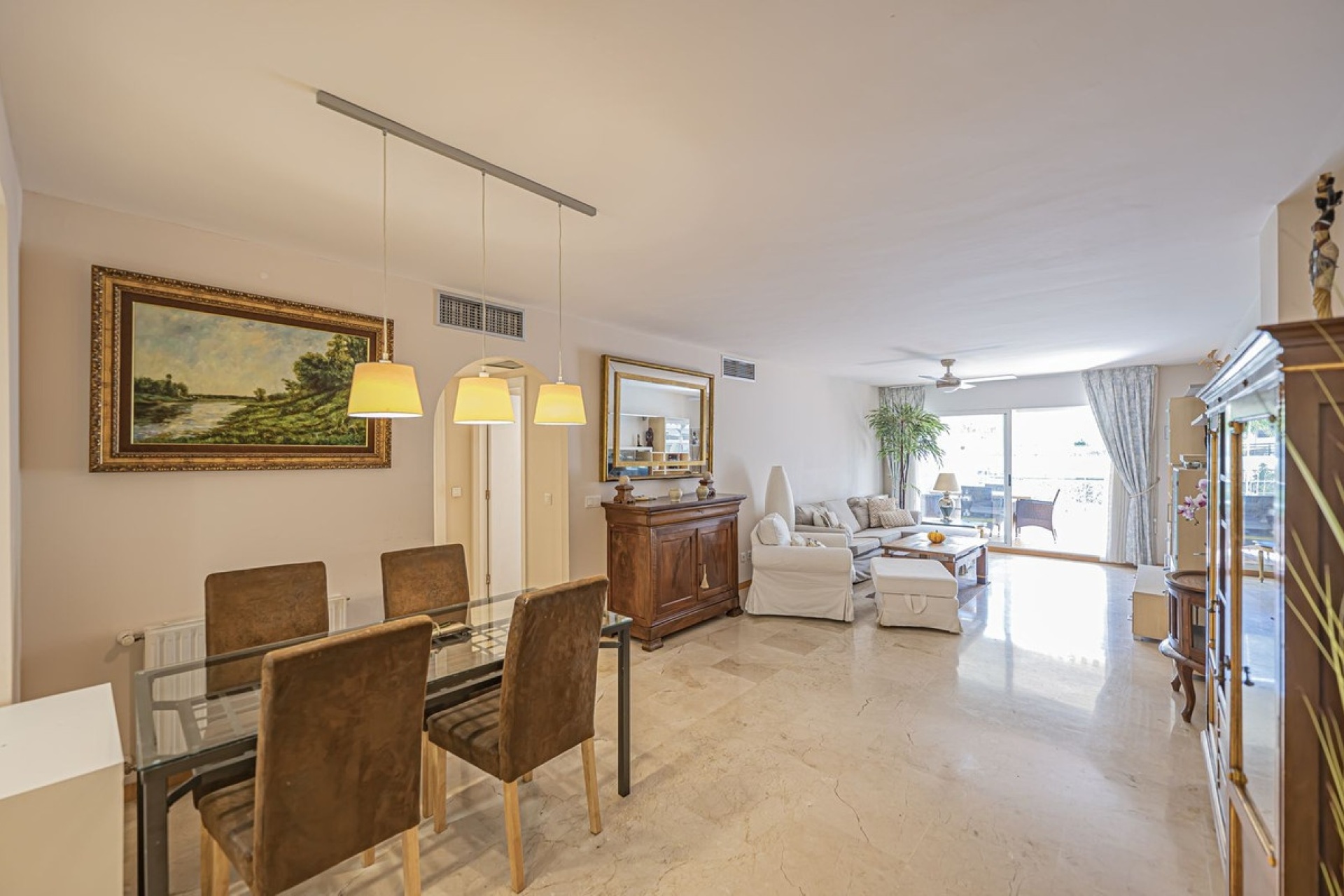 Resale - apartment - Marbella - Guadalmina Alta