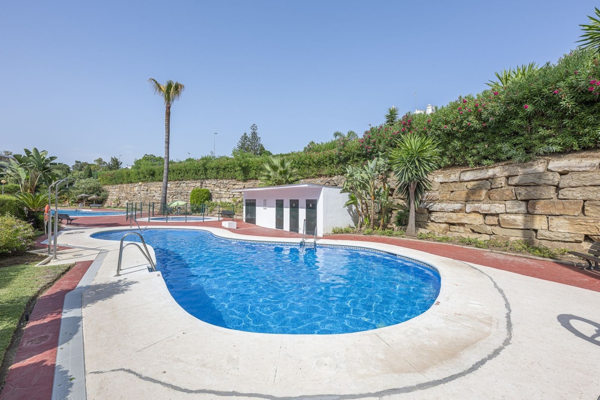Resale - apartment - Marbella - Guadalmina Alta