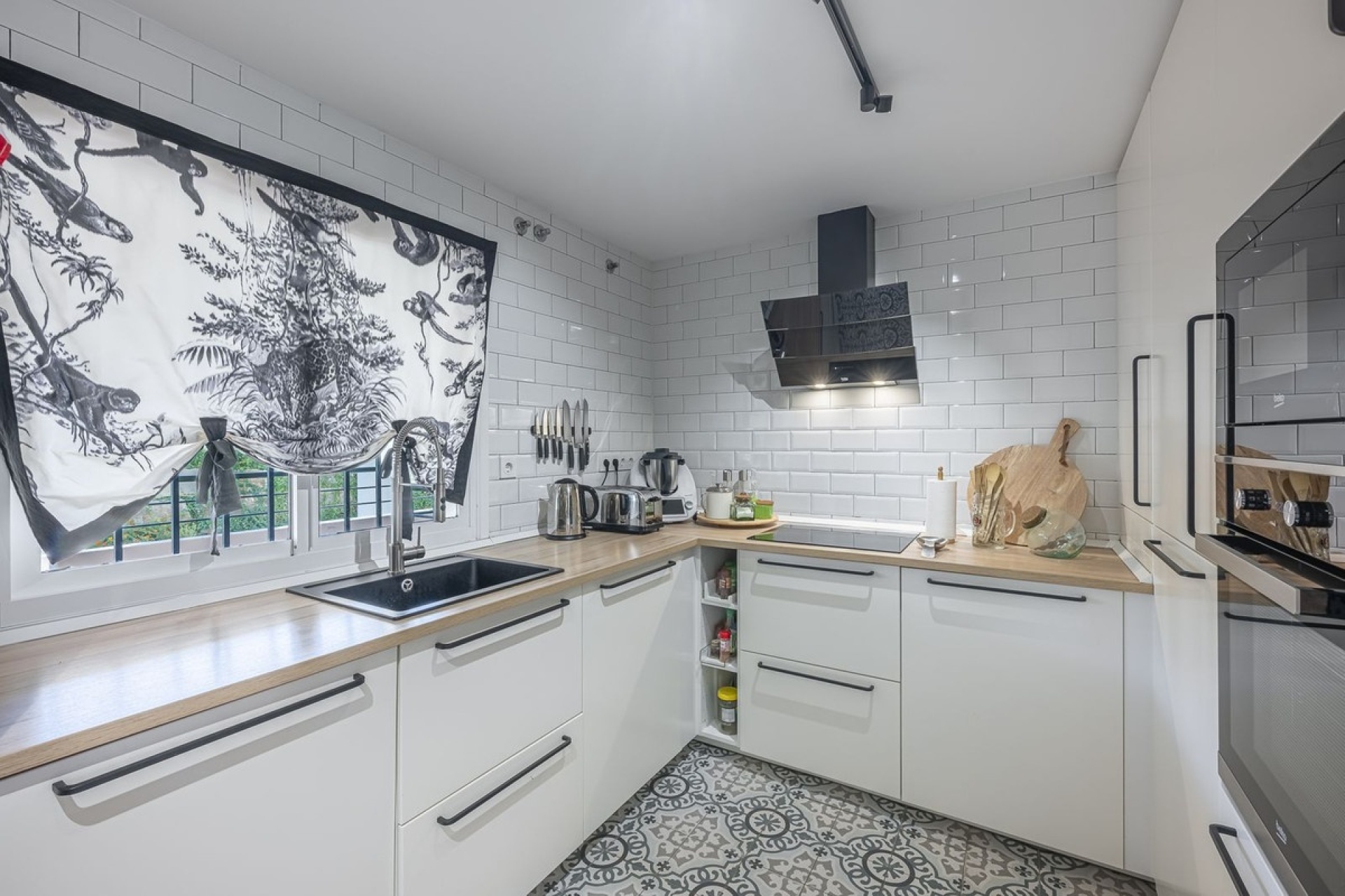 Resale - apartment - Marbella - Guadalmina Alta