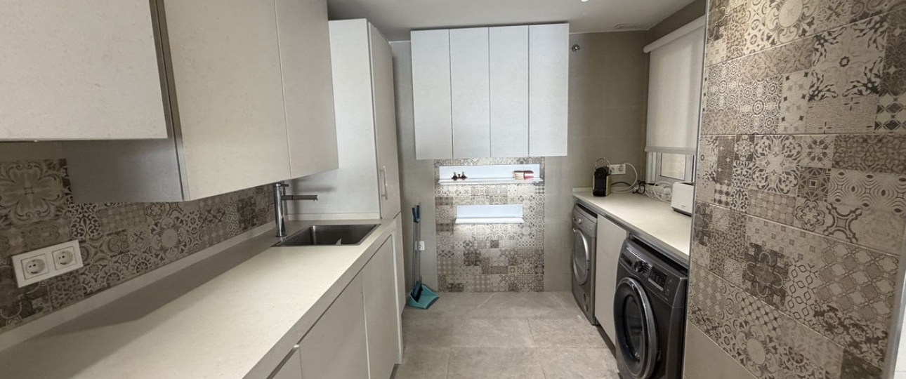 Resale - apartment - Marbella - Guadalmina Alta