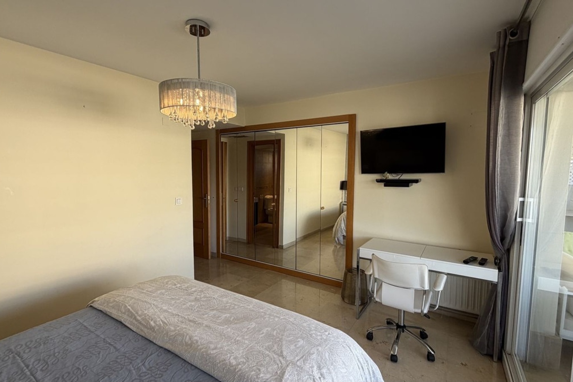 Resale - apartment - Marbella - Guadalmina Alta