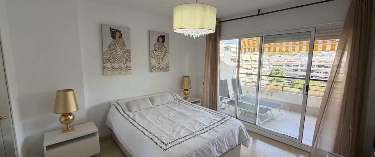 Resale - apartment - Marbella - Guadalmina Alta