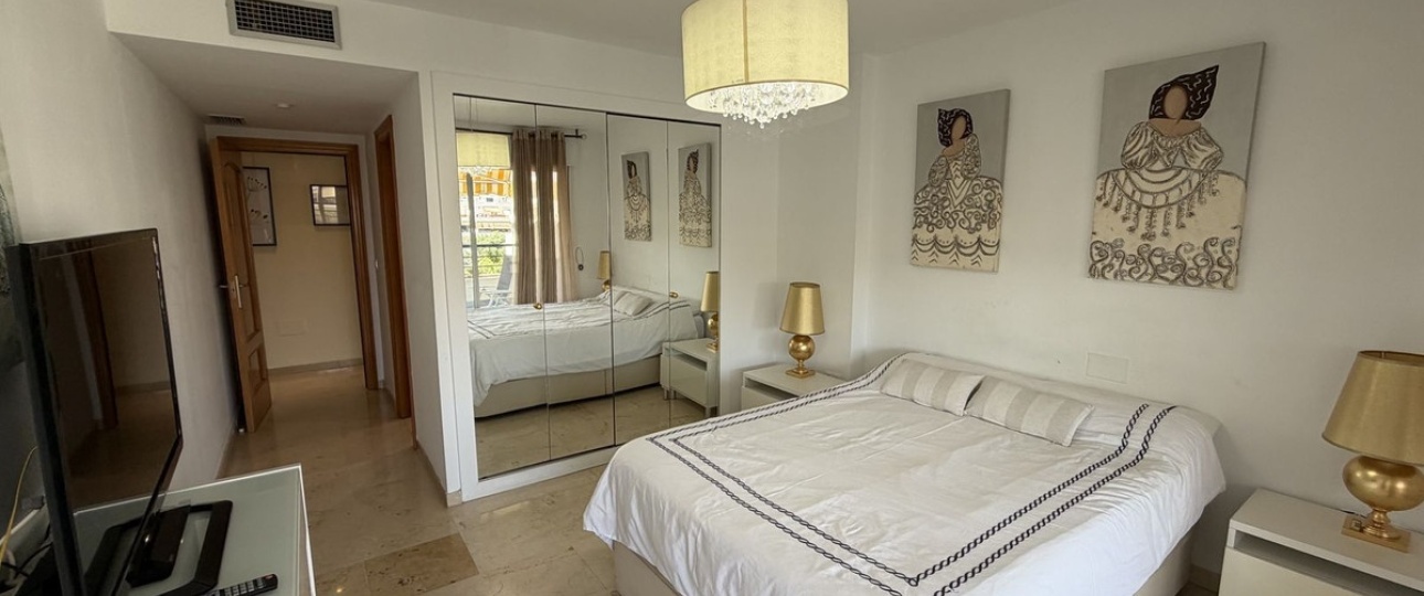 Resale - apartment - Marbella - Guadalmina Alta