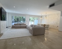 Resale - apartment - Marbella - Guadalmina Alta