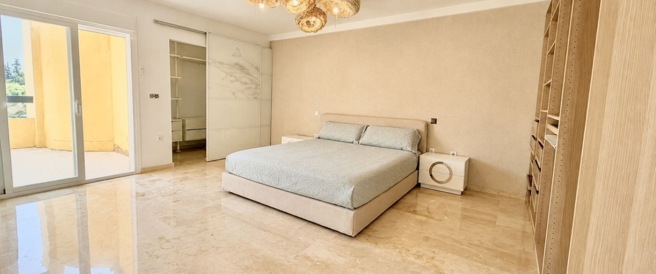 Resale - apartment - Marbella - Guadalmina Alta