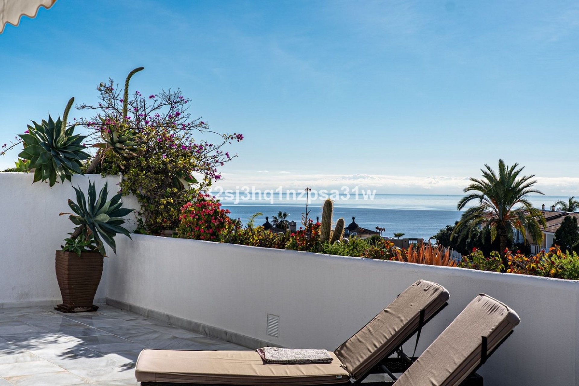 Resale - apartment - Marbella - Guadalmina Baja