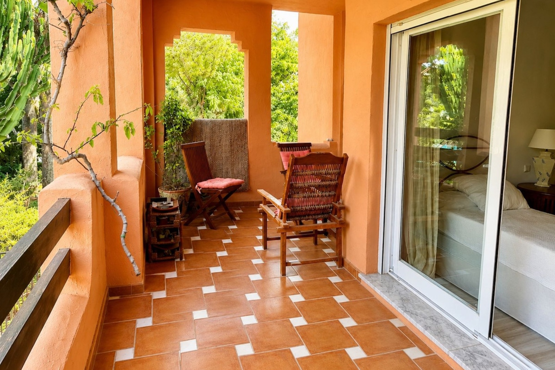 Resale - apartment - Marbella - Guadalmina Baja