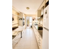 Resale - apartment - Marbella - Guadalmina Baja