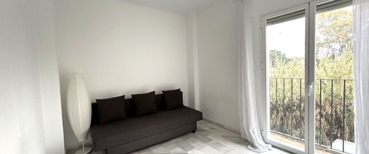 Resale - apartment - Marbella - Guadalmina Baja