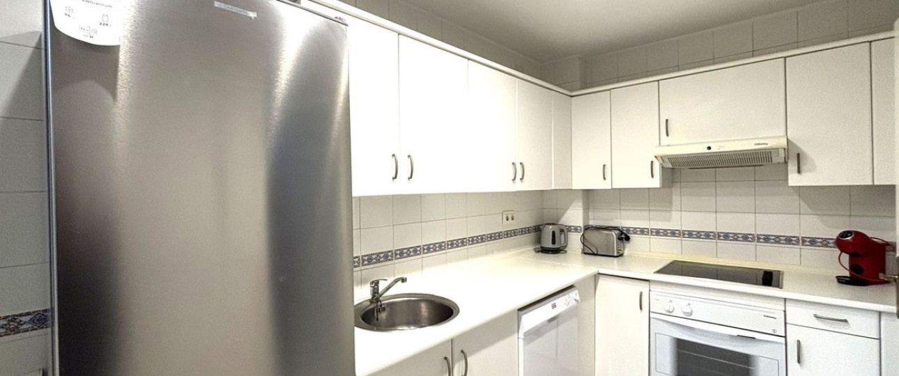 Resale - apartment - Marbella - Guadalmina Baja