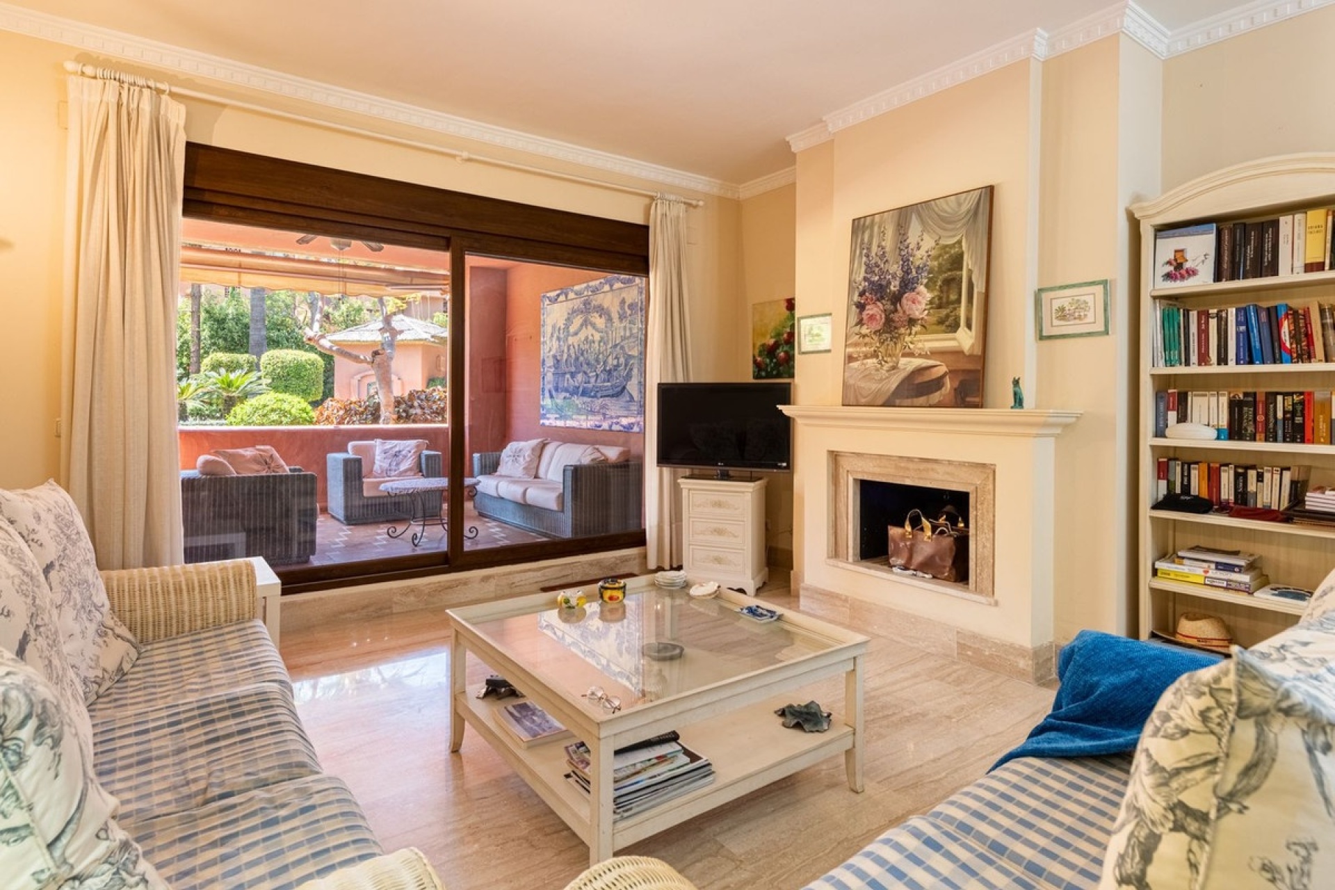 Resale - apartment - Marbella - Guadalmina Baja