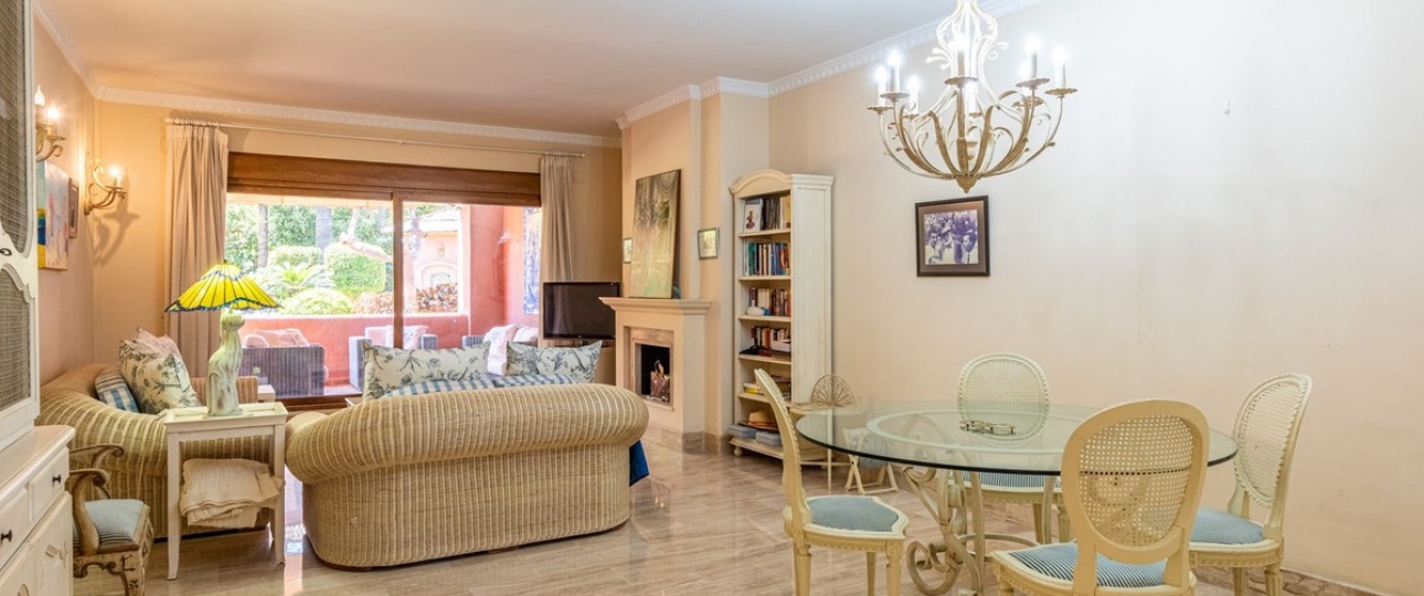 Resale - apartment - Marbella - Guadalmina Baja