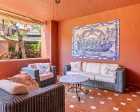 Resale - apartment - Marbella - Guadalmina Baja