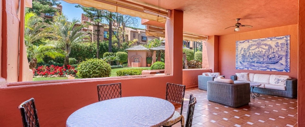 Resale - apartment - Marbella - Guadalmina Baja