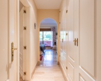 Resale - apartment - Marbella - Guadalmina Baja