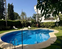 Resale - apartment - Marbella - Guadalmina Baja