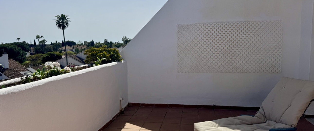 Resale - apartment - Marbella - Guadalmina Baja