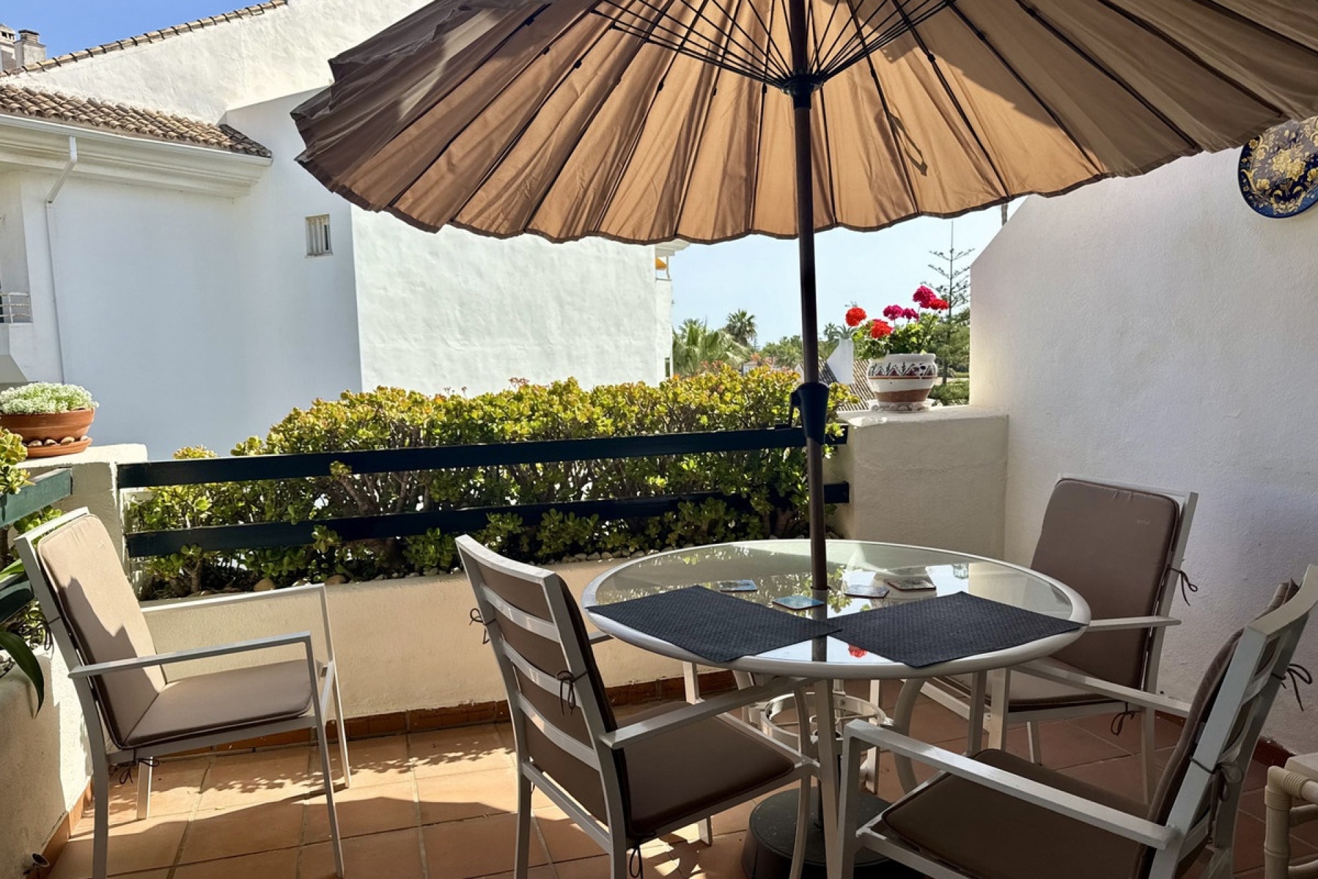 Resale - apartment - Marbella - Guadalmina Baja