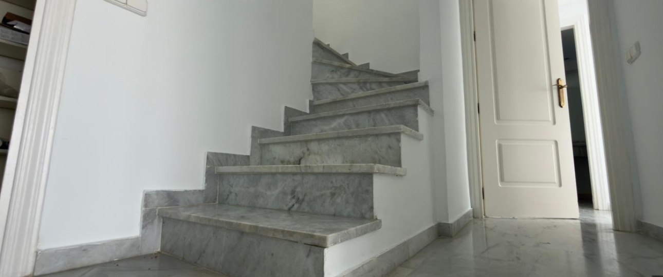 Resale - apartment - Marbella - Guadalmina Baja