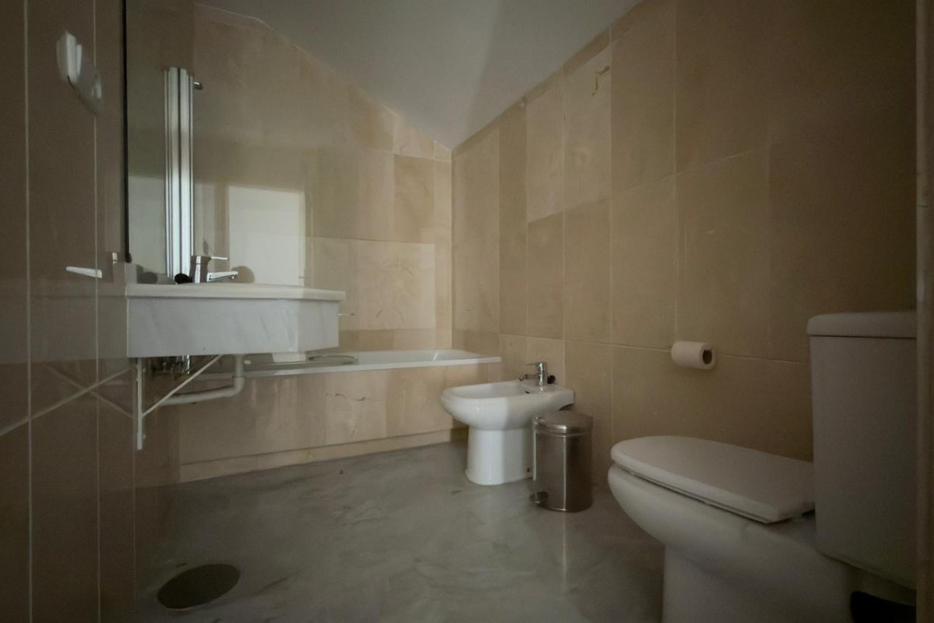 Resale - apartment - Marbella - Guadalmina Baja
