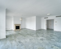Resale - apartment - Marbella - Guadalmina Baja