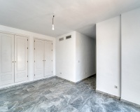 Resale - apartment - Marbella - Guadalmina Baja