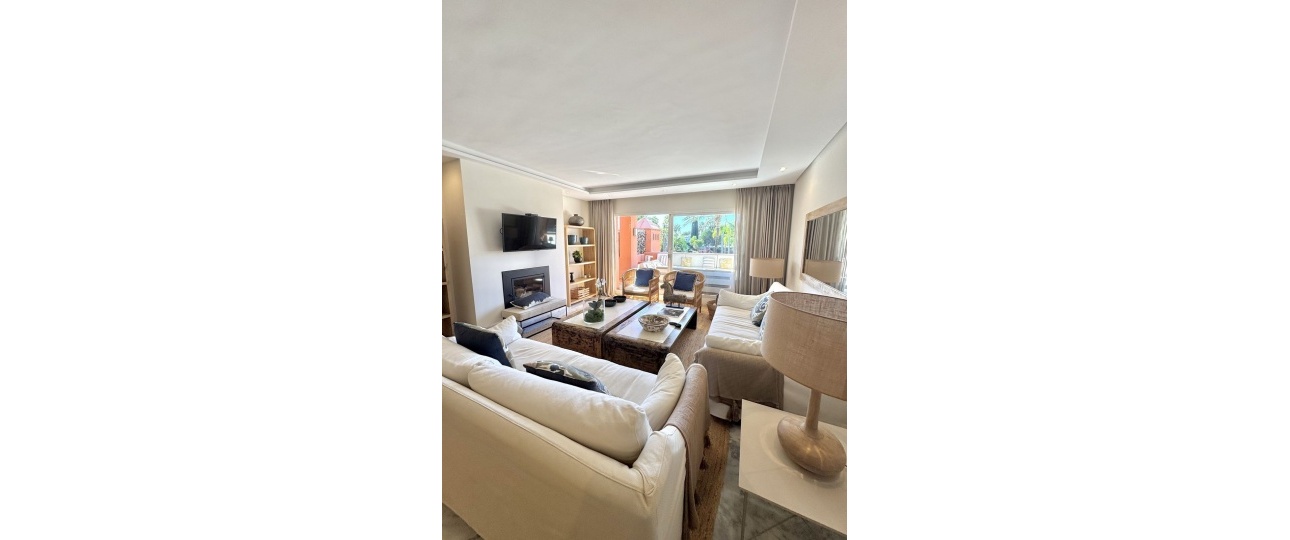 Resale - apartment - Marbella - Guadalmina Baja