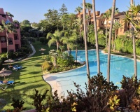 Resale - apartment - Marbella - Guadalmina Baja