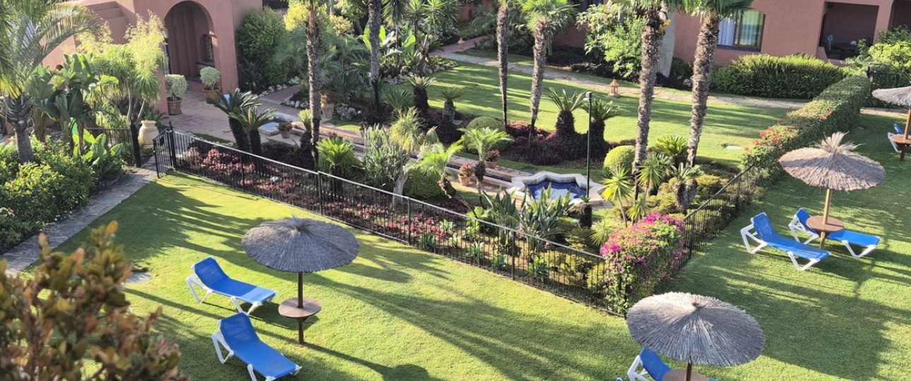 Resale - apartment - Marbella - Guadalmina Baja