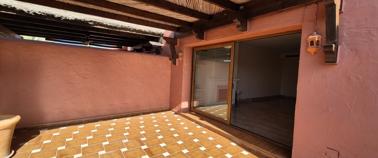 Resale - apartment - Marbella - Guadalmina Baja