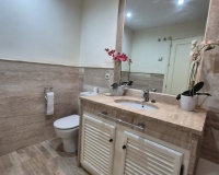 Resale - apartment - Marbella - Guadalmina Baja