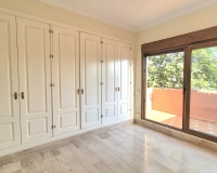 Resale - apartment - Marbella - Guadalmina Baja